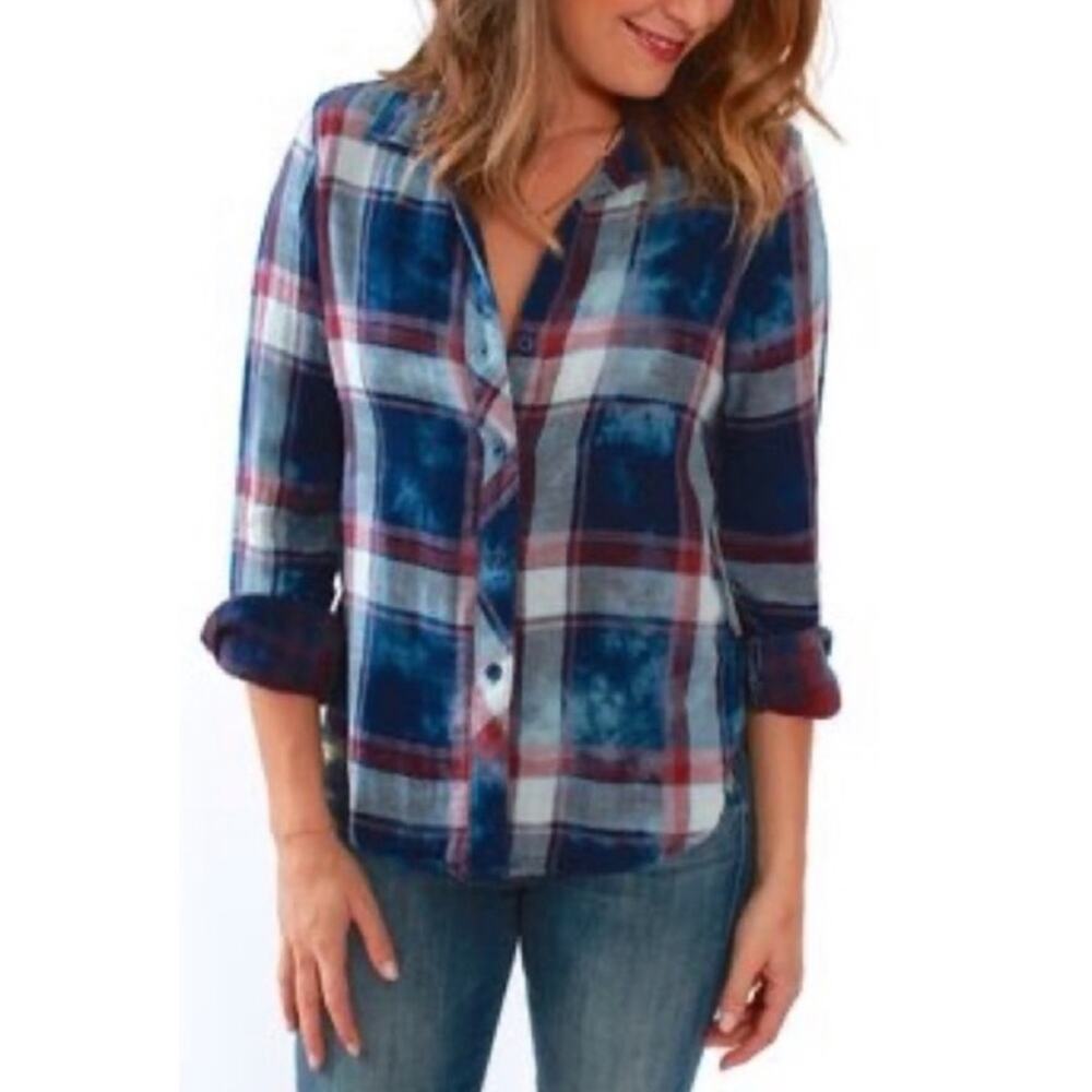 Bella Dahl Navy Beach Wash Plaid Button Down Shirt.